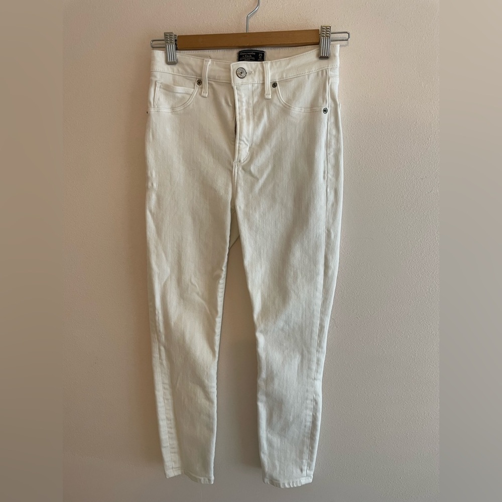 abercrombie & fitch white jeans